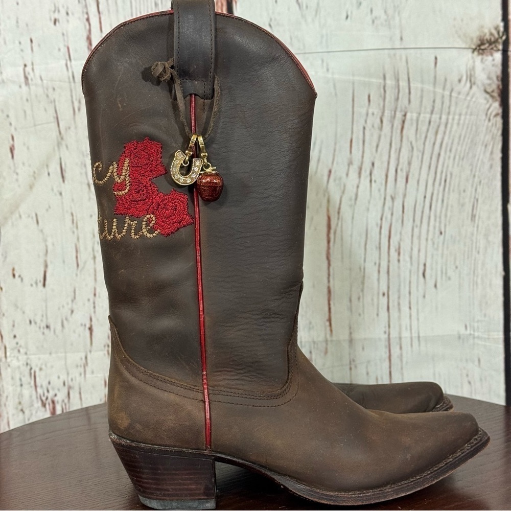 Juicy Couture “Austin” Brown Leather Western Boots Rose Embroidery & Charms 6.5